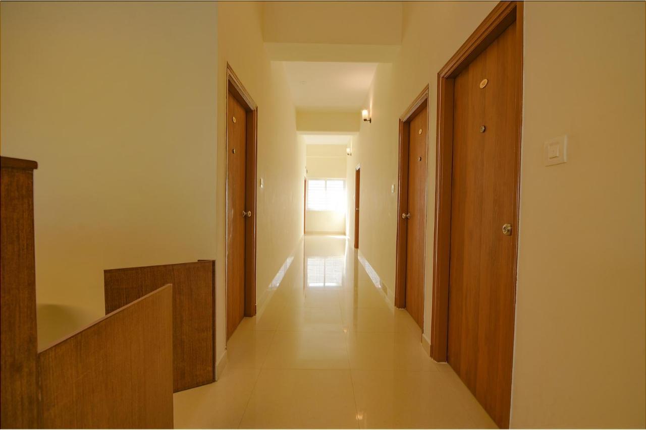 Fabhotel Gr Lake View - Btm Layout Bangalore Eksteriør billede