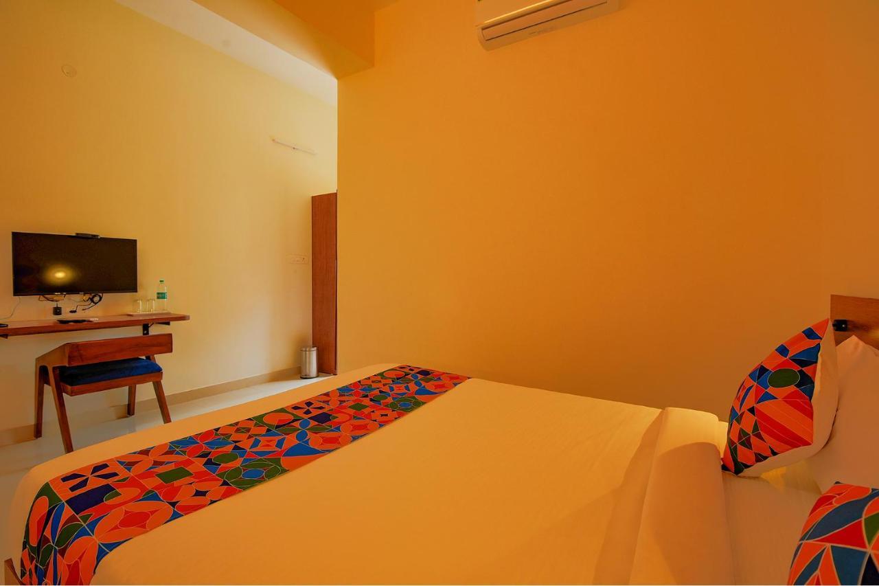 Fabhotel Gr Lake View - Btm Layout Bangalore Eksteriør billede