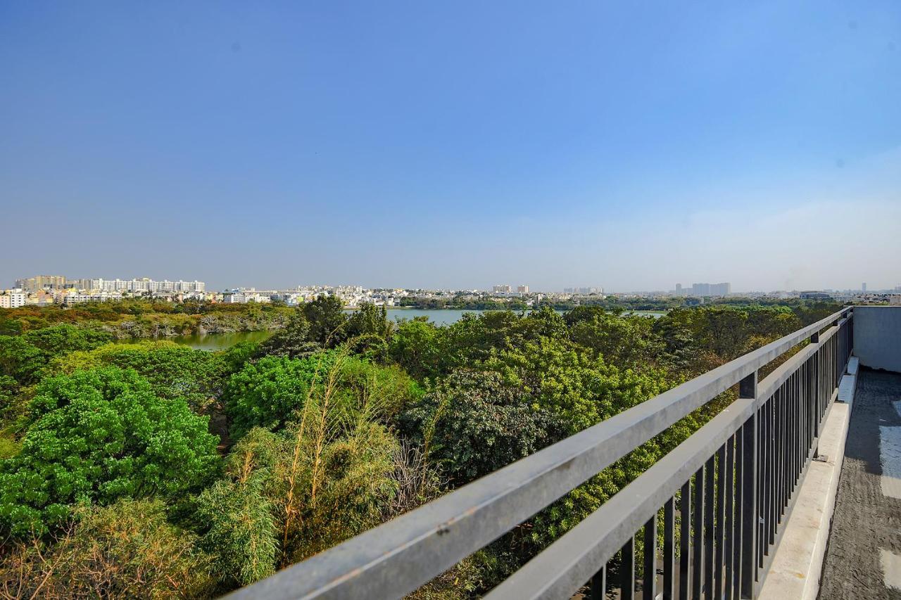Fabhotel Gr Lake View - Btm Layout Bangalore Eksteriør billede